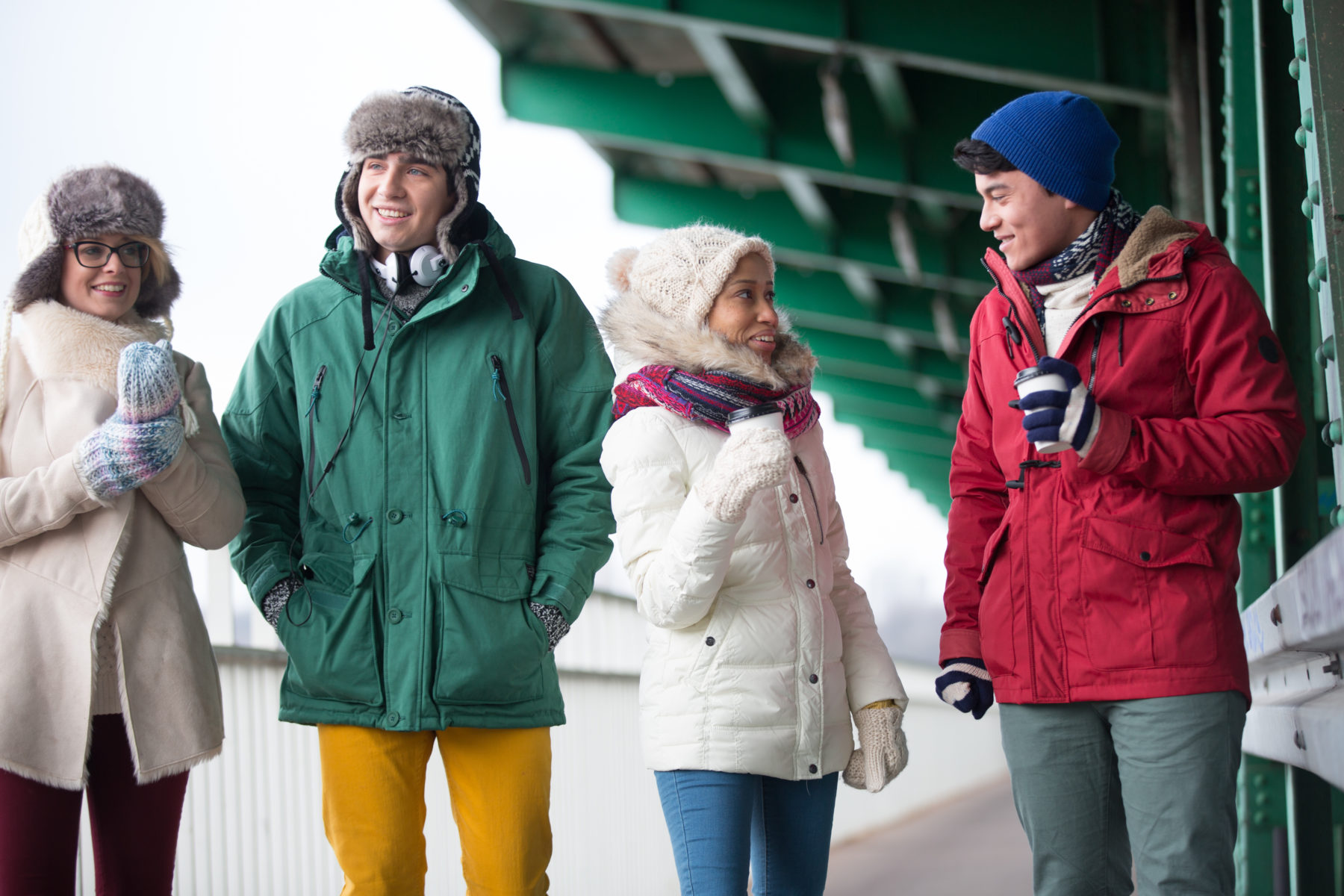 Warum beheizbare Winterkleidung wie z.B. Handschuhe und beheizte  Winterjacken und Westen sinnvoll sind - Beheizbare Kleidung &  Heizbekleidung günstig kaufen